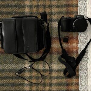 Samsung Black Digital Camera Set